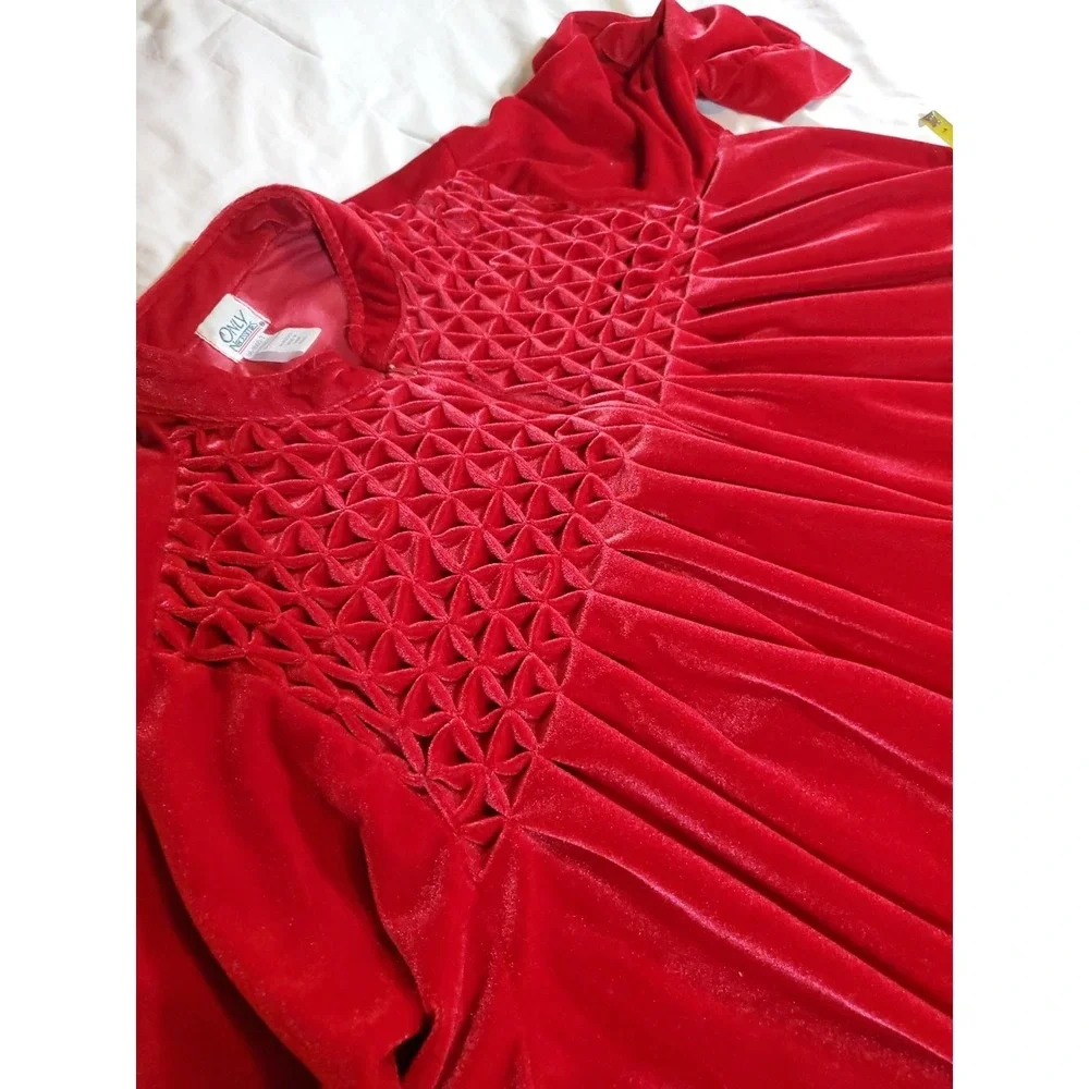 Only Necessities Red Long Robe 1X Velvet Cozy Lounge‎ Polyester VTG